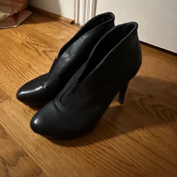 Discontinued Jessica Simpsons boots - Picture 2 of 5